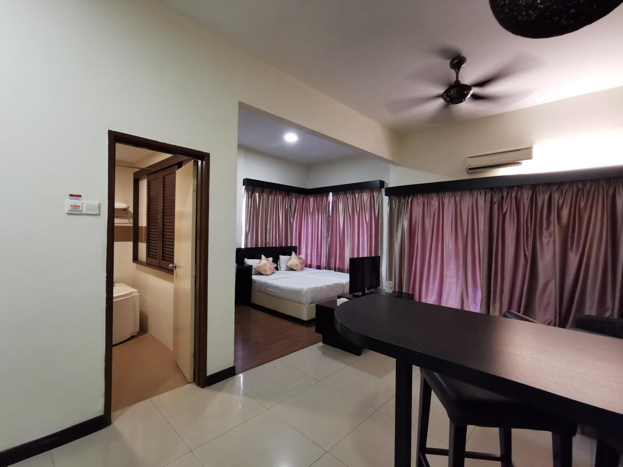Bayou Lagoon Park Resort Malacca Exterior foto