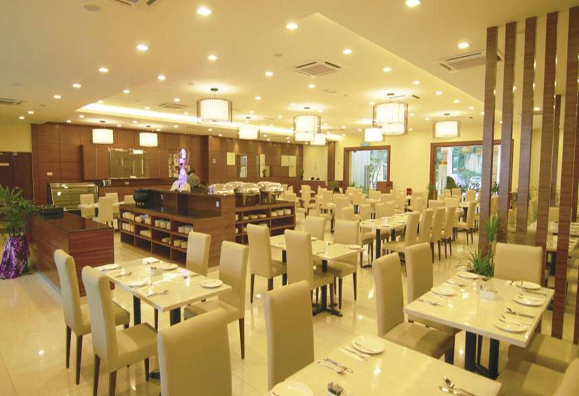 Bayou Lagoon Park Resort Malacca Exterior foto